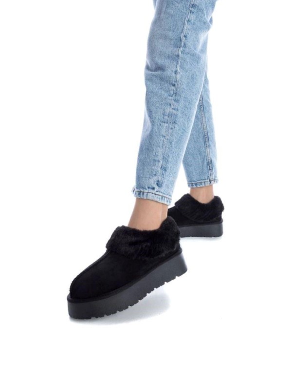 XTI Sandalias De pelo Mujer Negro 142211