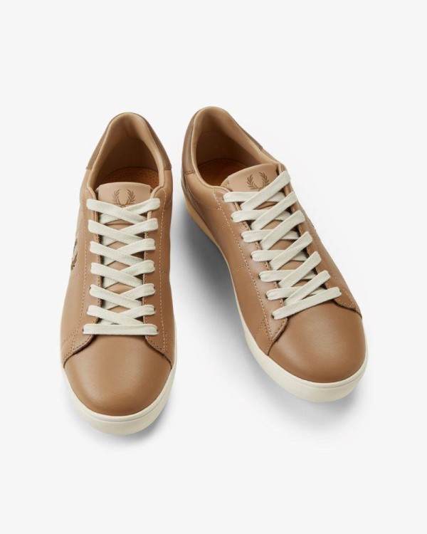 Fred Perry sapatilhas baixas homem castanhas Black Friday sapatilhas homem
