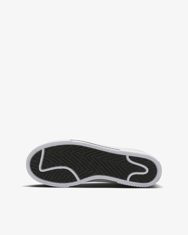 NIKE Sapatilhas Baixas Mulher Bege FV5526 COURT LEGACY LIFT