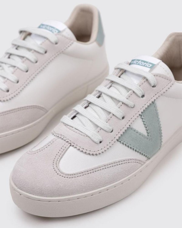Zapatillas blancas mujer Victoria diseño moderno