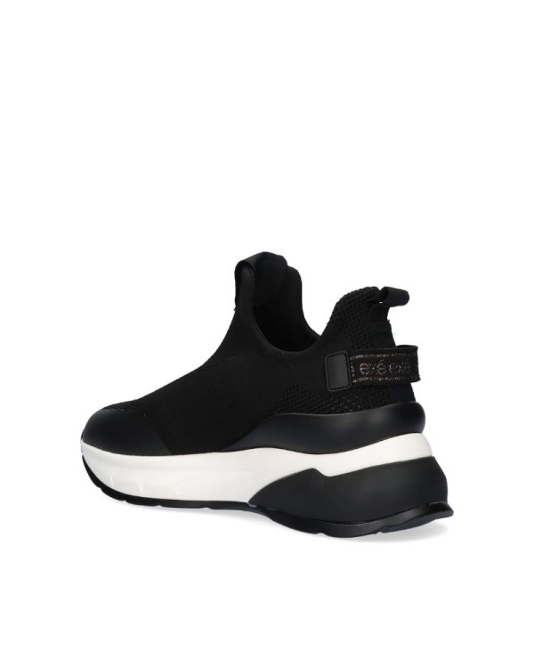 Sapatilhas urbanas de cano baixo preto Exe