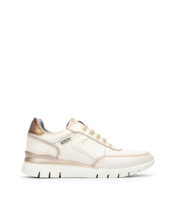 Zapatillas blancas de mujer Pikolinos Cantabria, diseño clásico y versátil