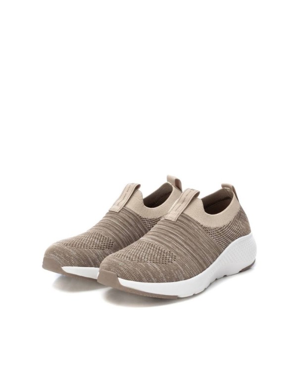 Zapatillas bajas mujer beige XTI Black Friday calzado mujer rebajas