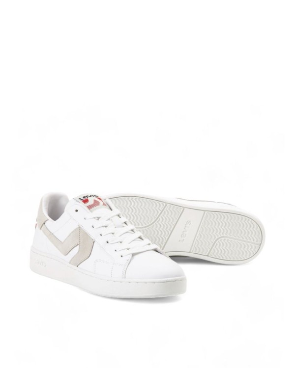 Deporitvas Levis en color blanco para mujer