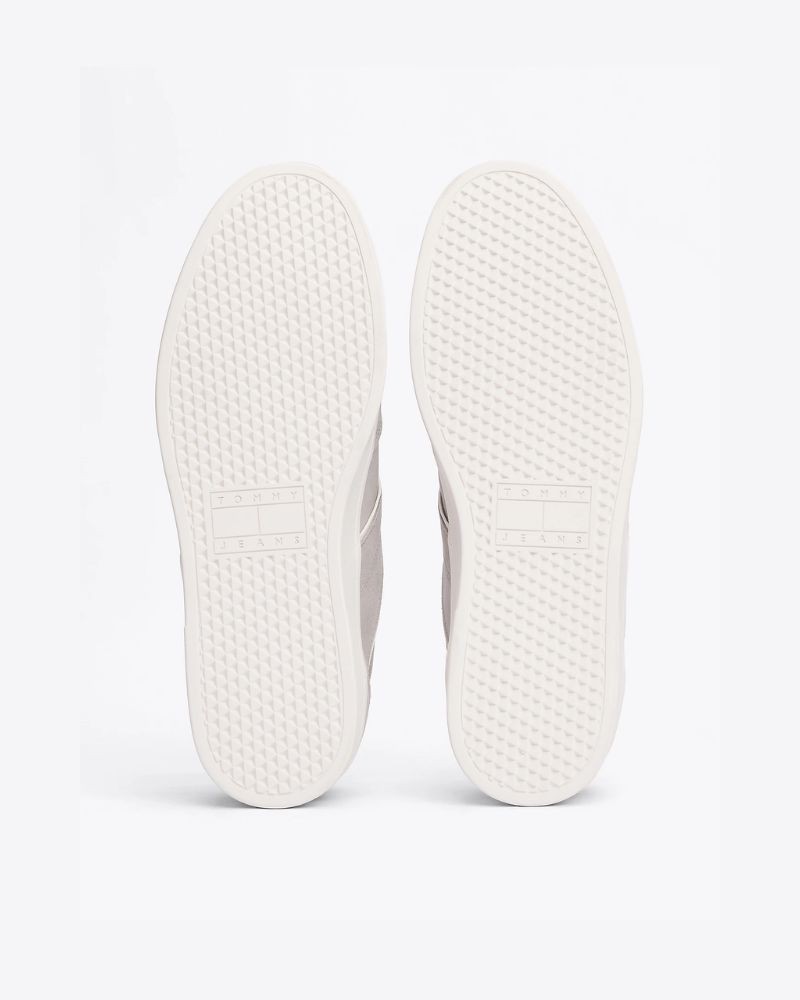 Sapatilhas Baixas Homem TOMMY HILFIGER Cinza EM0EM01516
