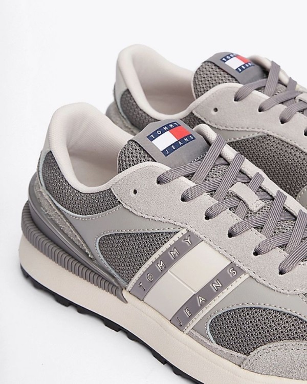 Sapatilhas Baixas Homem TOMMY HILFIGER Cinza EM0EM01537