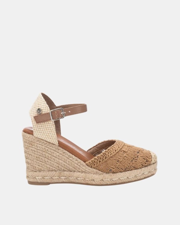 Sapatos Mulher XTI Taupe 142335