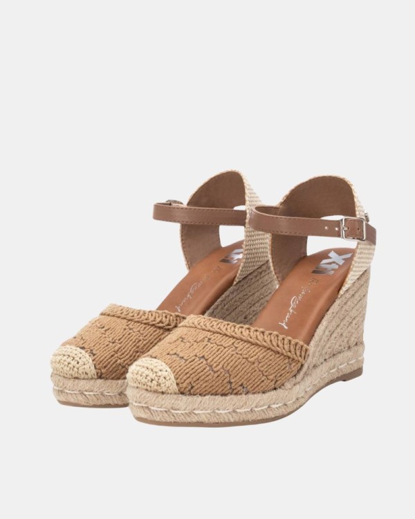 Sapatos Mulher XTI Taupe 142335