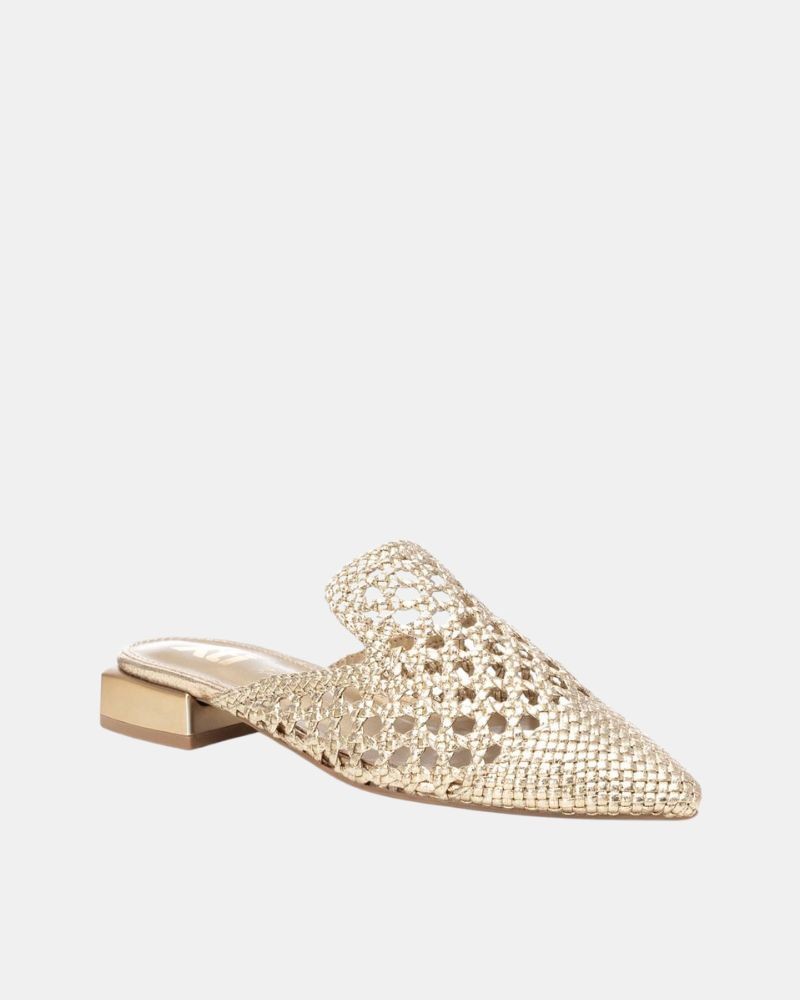 Sapatilhas Fechadas Mulher XTI Dourado 143795