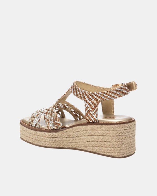  Sandalias Fiesta Mujer XTI Oro 143942