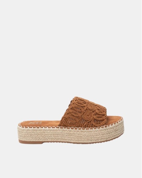  Sandalias Mujer XTI Marrón 130332