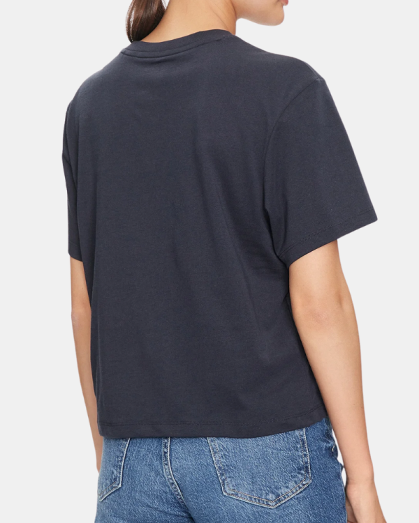 T-shirts Manga curta Mulher GUESS Preto W4YI05 K8HM0