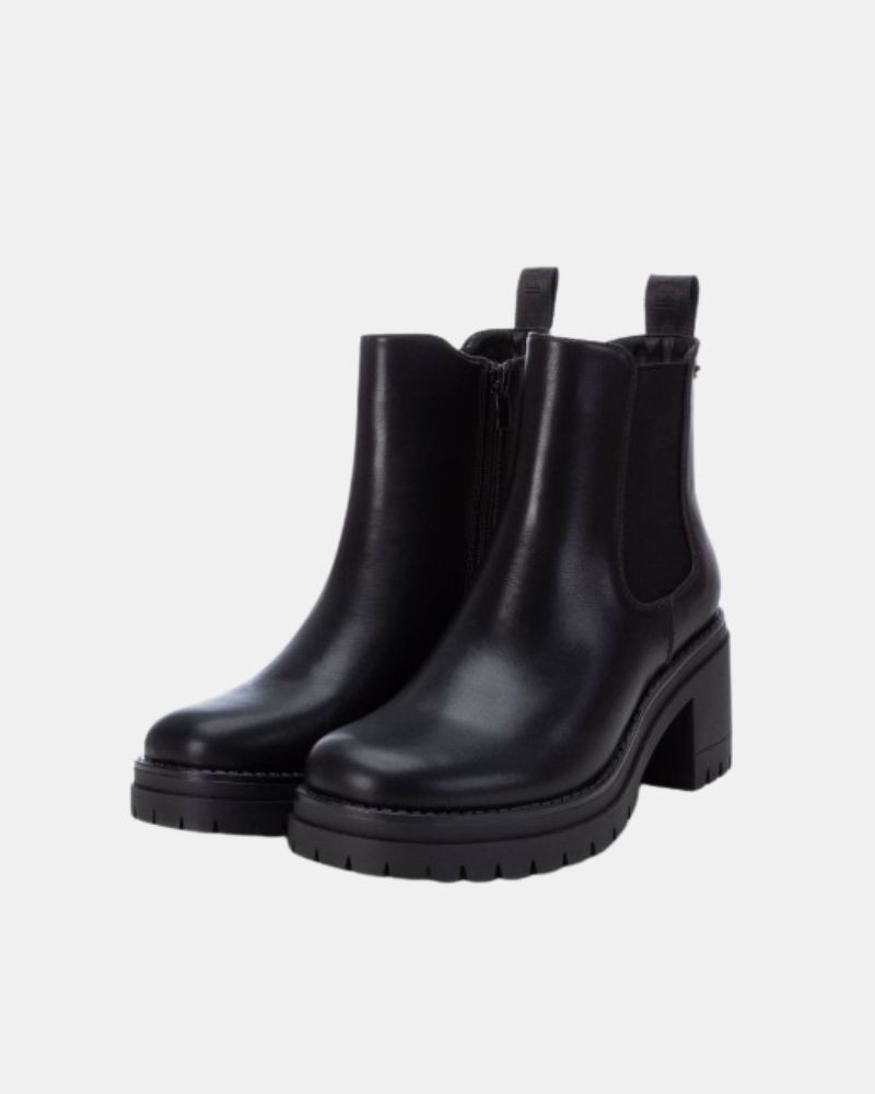 Botins Baixos Mulher XTI Preto 140188