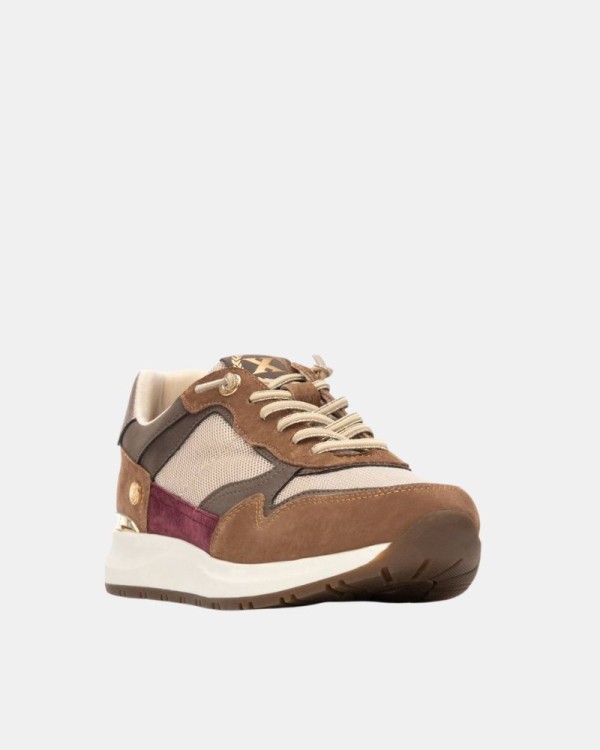 Sapatilhas Baixas Mulher XTI Taupe 144206