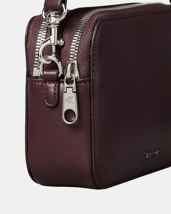 Bolsas de Bandoleira Mulher CALVIN KLEIN Vermelho LV04F3165G
