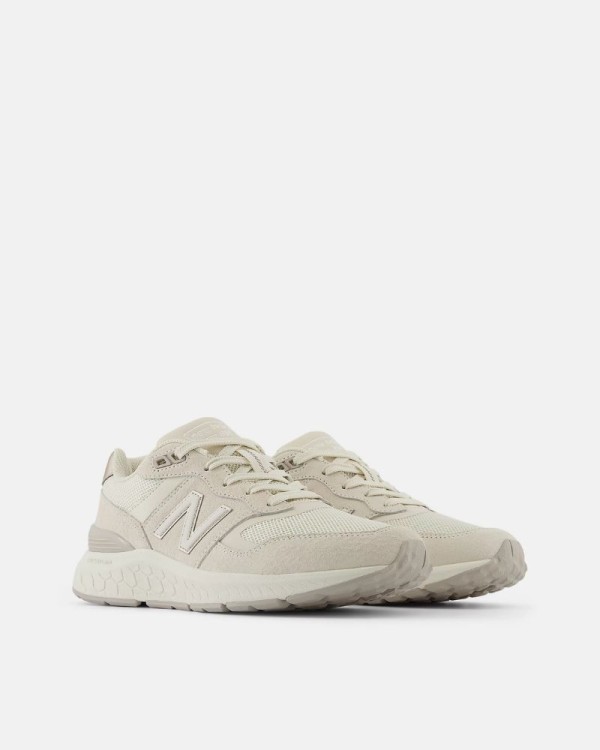 Sapatilhas Baixas Mulher NEW BALANCE Nude WW880TB6
