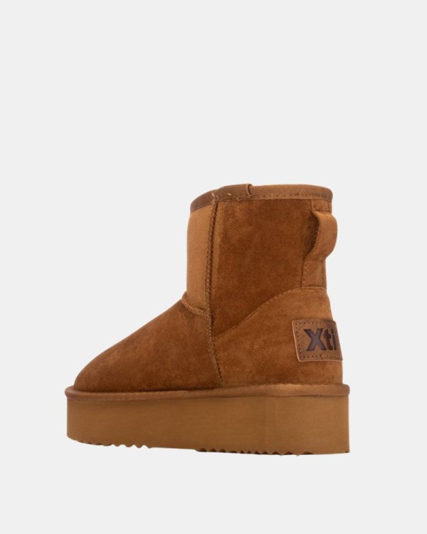 Botas Australianas Mulher XTI Castanho 144441