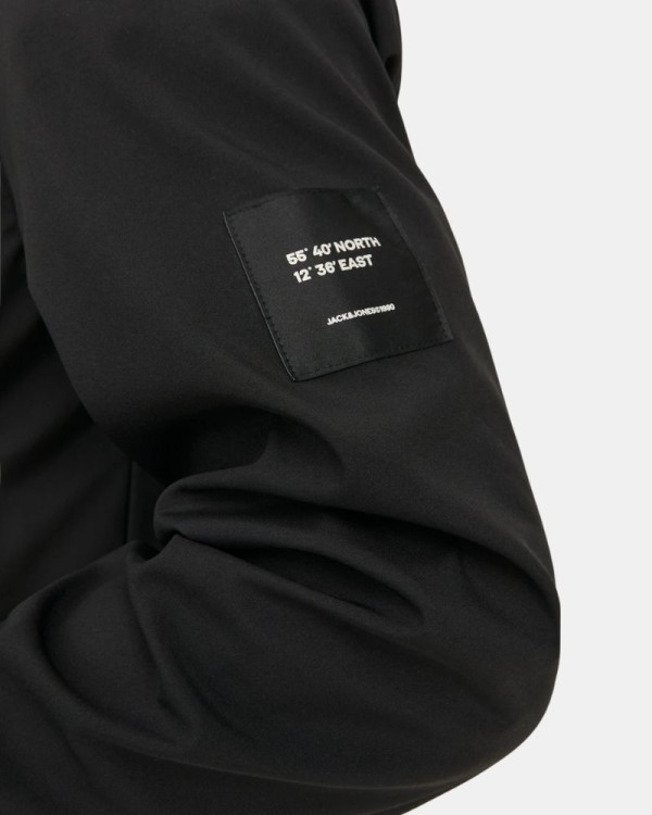 Casacos Corta-Ventos Hombre JACK AND JONES Preto 12236300 BASIC