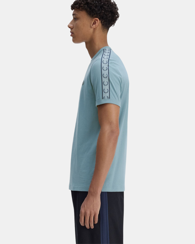 Camisetas de manga curta para homem FRED PERRY Azul M4613