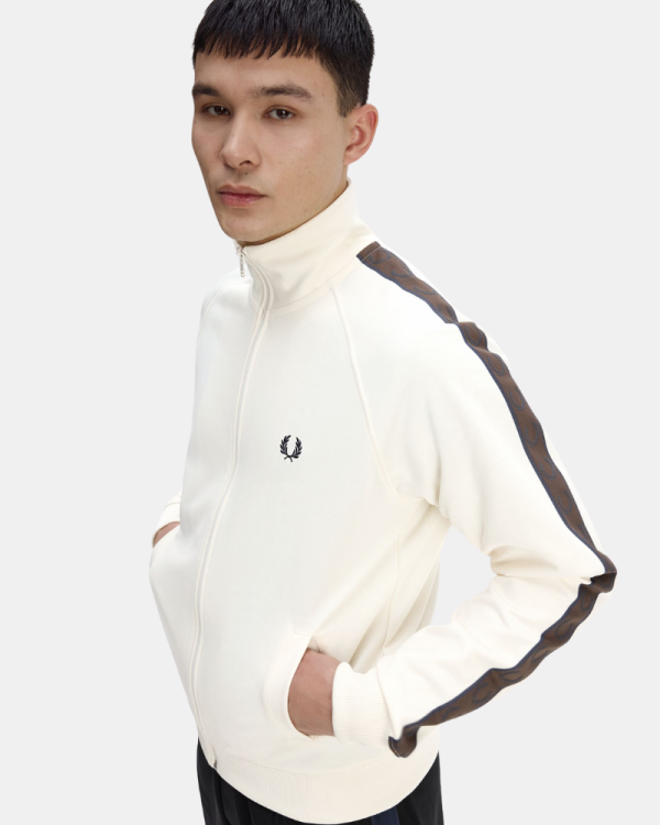 Abrigos Manga larga Hombre FRED PERRY Blanco J5557