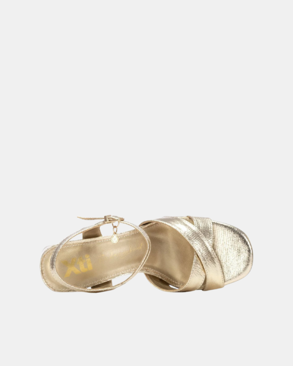 Sandalias Fiesta Mujer XTI Oro 145344