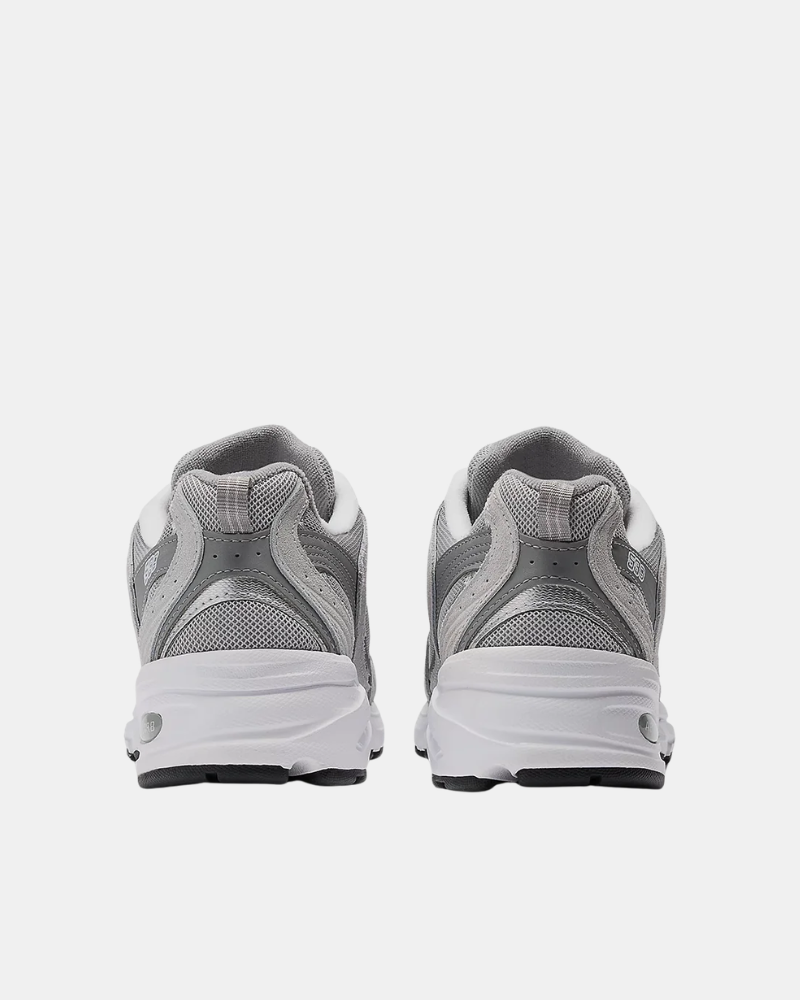 Ténis Baixos Homem NEW BALANCE Cinzento MR530CK