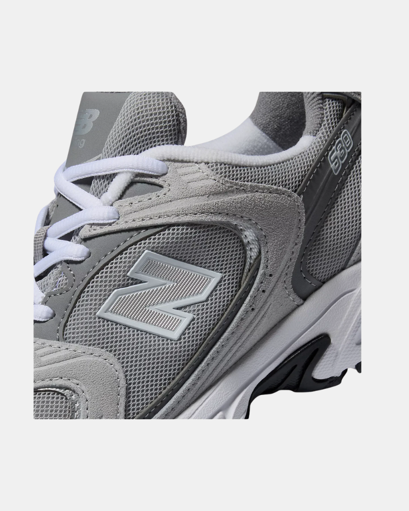 Ténis Baixos Homem NEW BALANCE Cinzento MR530CK