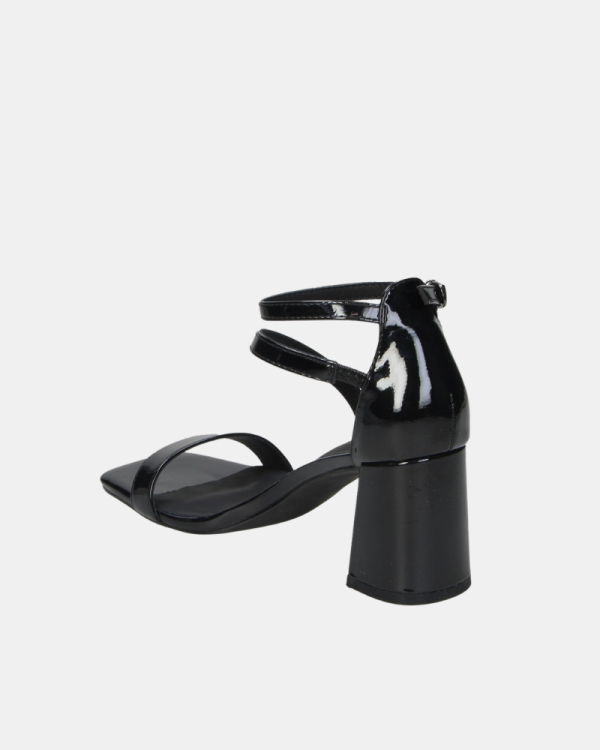 Sandalias Fiesta Mujer XTI Negro 145105