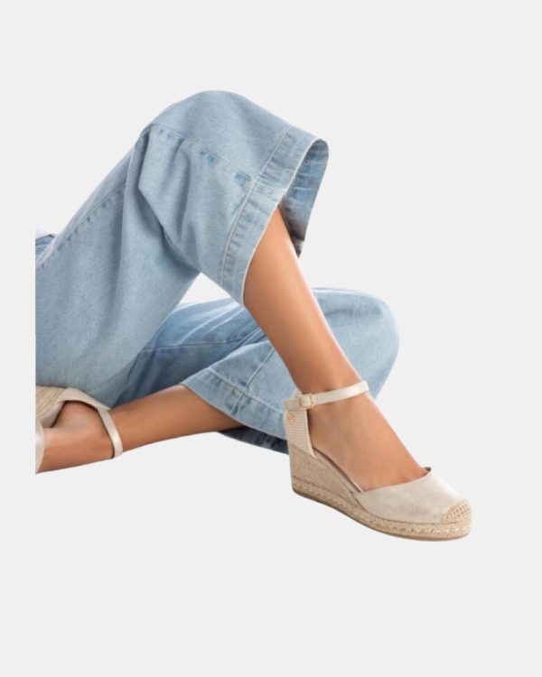 Sandalias Mujer XTI Oro 140746