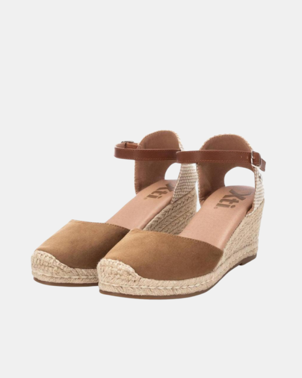 Sandalias Mujer XTI Taupe 140746
