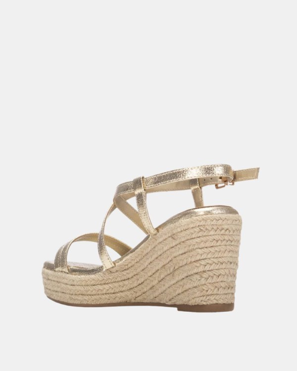 Sandalias Abiertas Rafia Mujer XTI Oro 145330