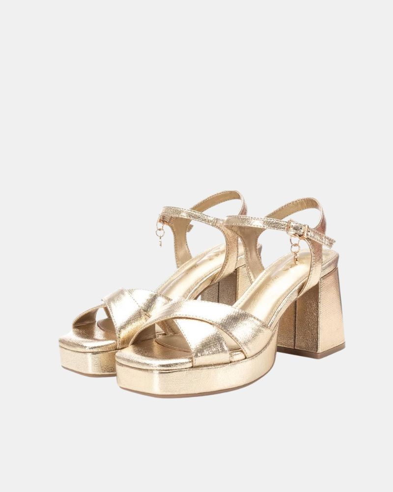 Sandalias Fiesta Mujer XTI Oro 143816