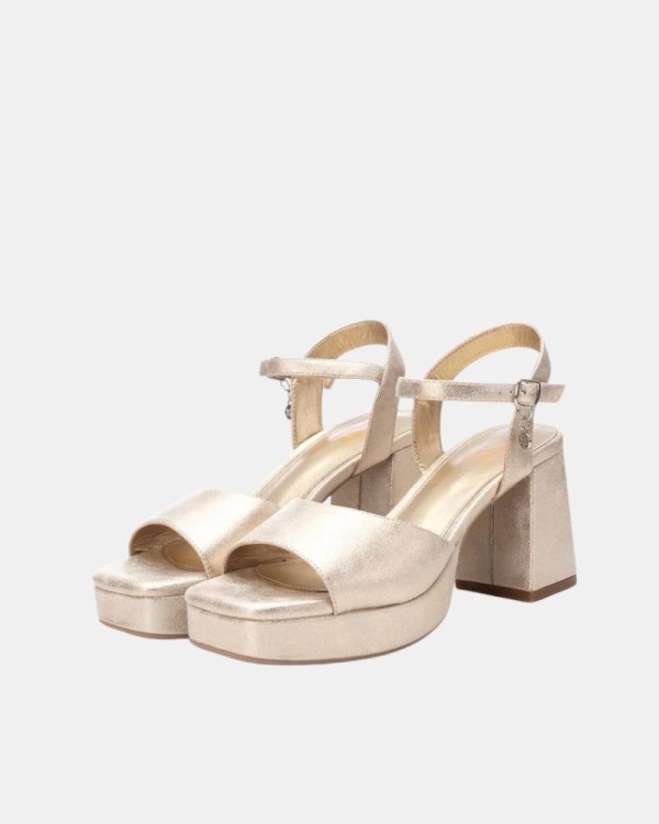 Sandalias Fiesta Mujer XTI Oro 141471