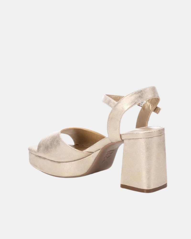 Sandalias Fiesta Mujer XTI Oro 141471