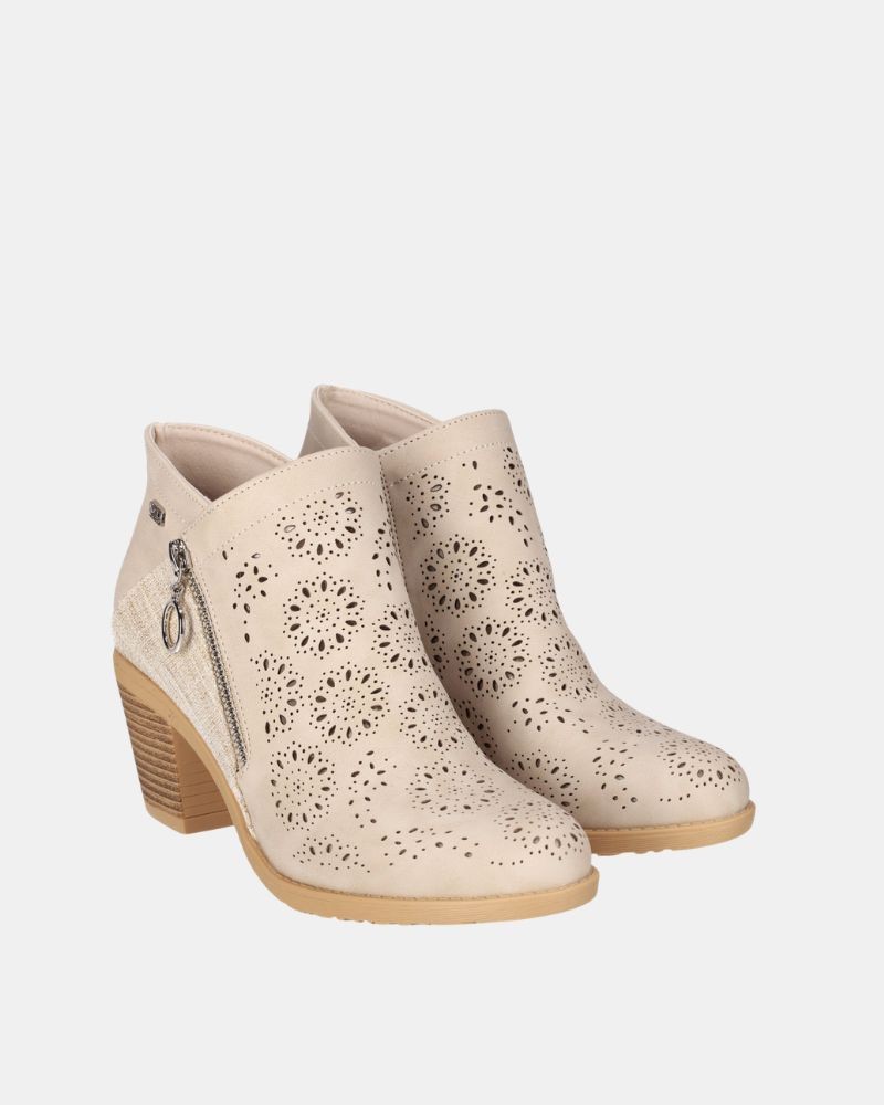 Botines Bajos Mujer CHIKA 10 Beige TONIA 18