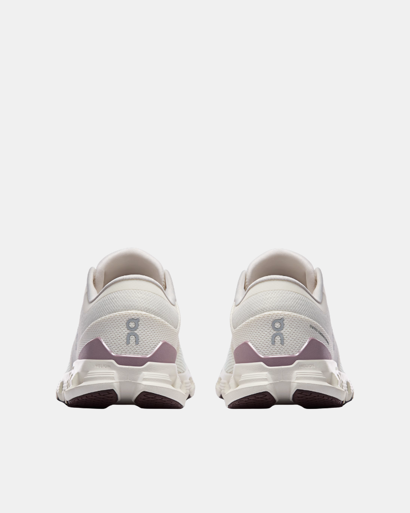 Zapatillas Mujer ON RUNNING Blanco CLOUD X 4 3WE30074740
