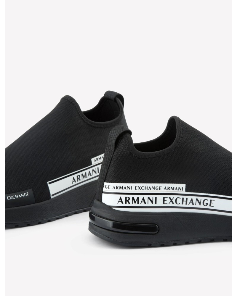 ARMANI EXCHANGE XUY006 XV602 Zapatillas Bajas Hombre Negro