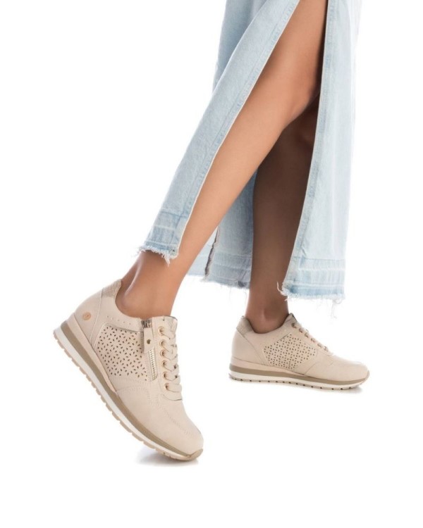 Zapatillas Bajas Mujer XTI Beige 142234
