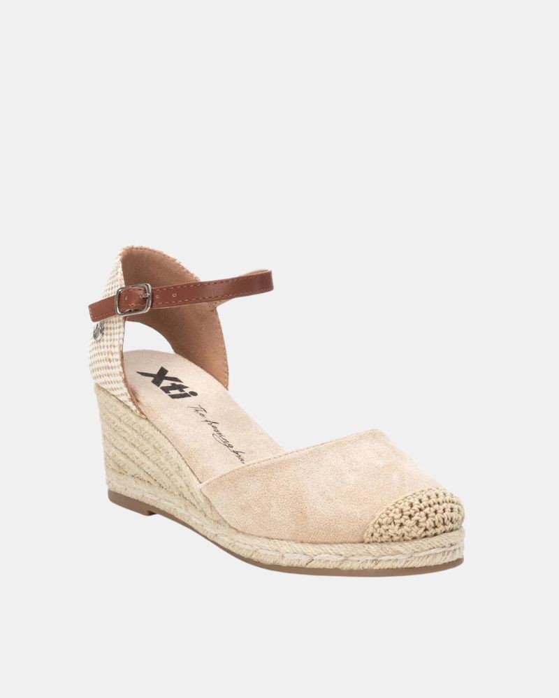 Sandalias Mujer XTI Oro 140746