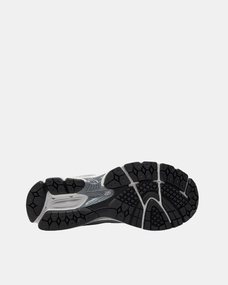 Zapatillas Hombre NEW BALANCE Gris M2002RST