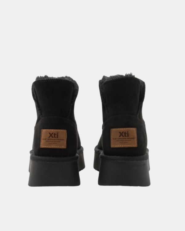 Botas Australianas Mulher XTI Preto 142197