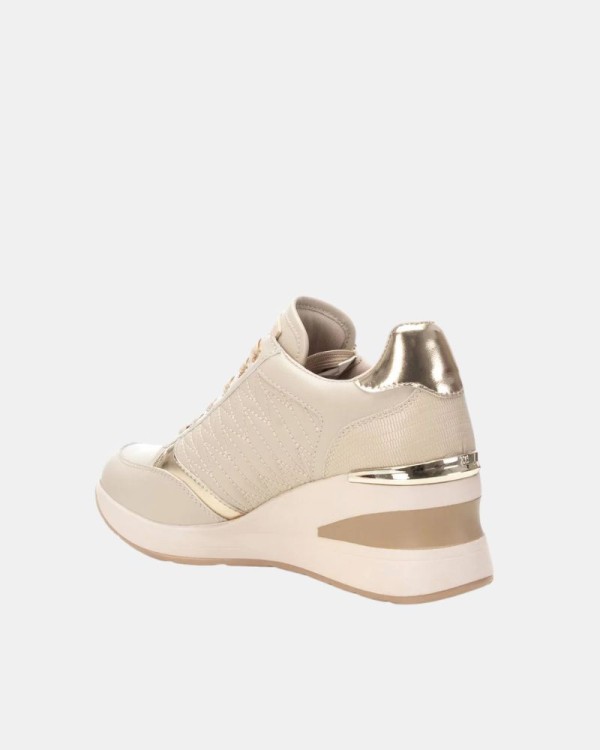 Zapatillas Bajas Mujer XTI Beige 143071