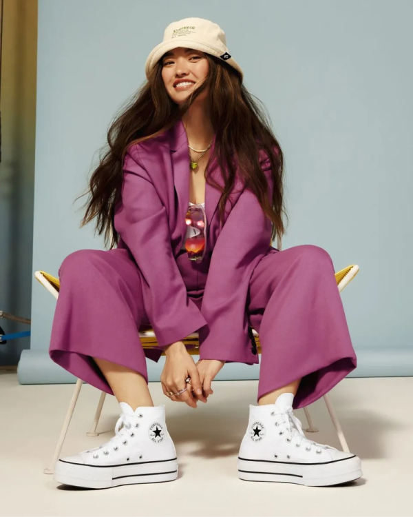 Ténis de Cano Alto para Mulher CONVERSE Brancos 560846C CHUCK TAYLOR ALL STAR