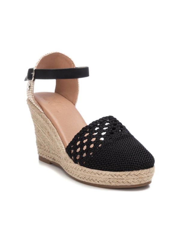 Sandalias cuña Xti negras chica
