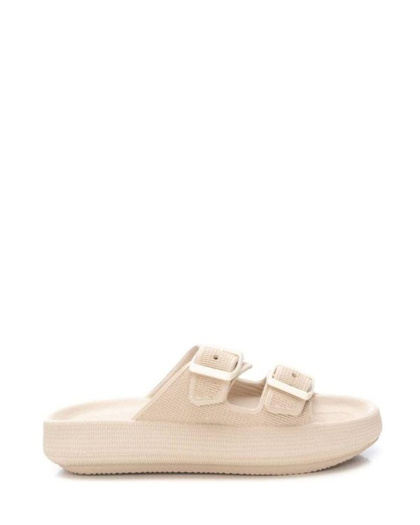 Chanclas beige Xti para mujer, modernas y cómodas