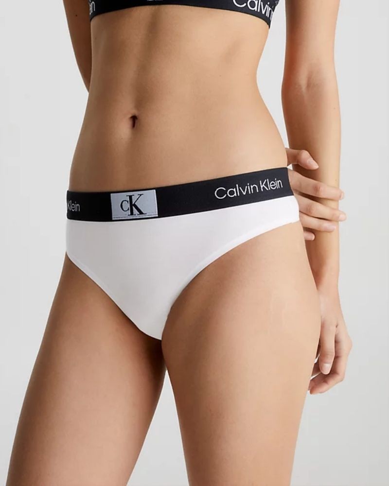 Roupa Interior Parte de Baixo Mulher CALVIN KLEIN Branco 000QF7221E100 MODERN THONG