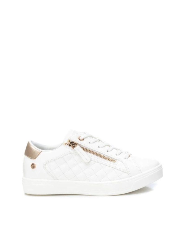 Zapatillas bajas blancas de mujer XTI casual, estilo cómodo y urbano