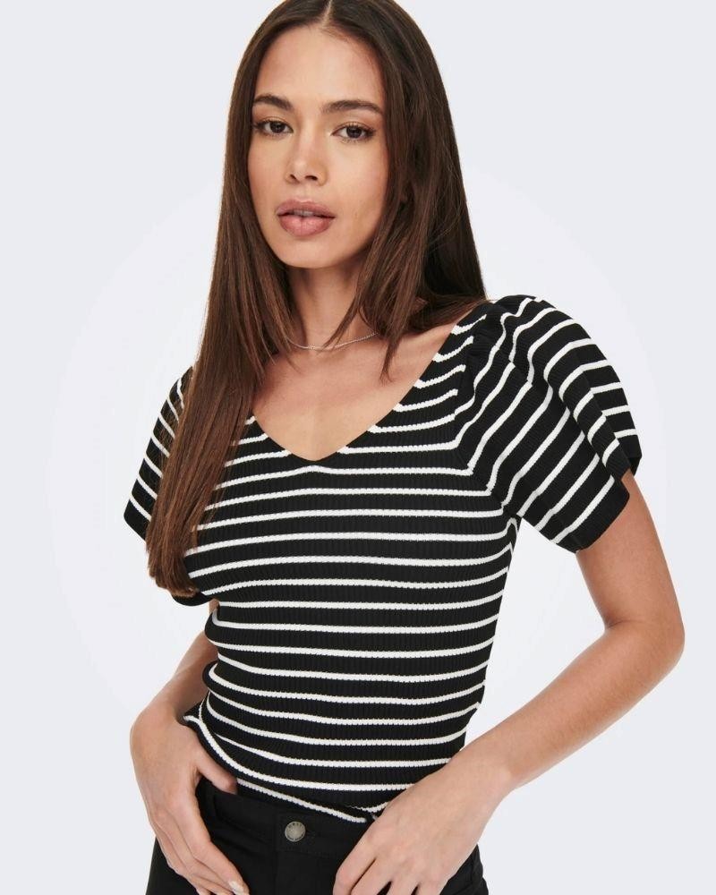 T-shirts Manga curta Mulher ONLY Preto 15283760 LEELO